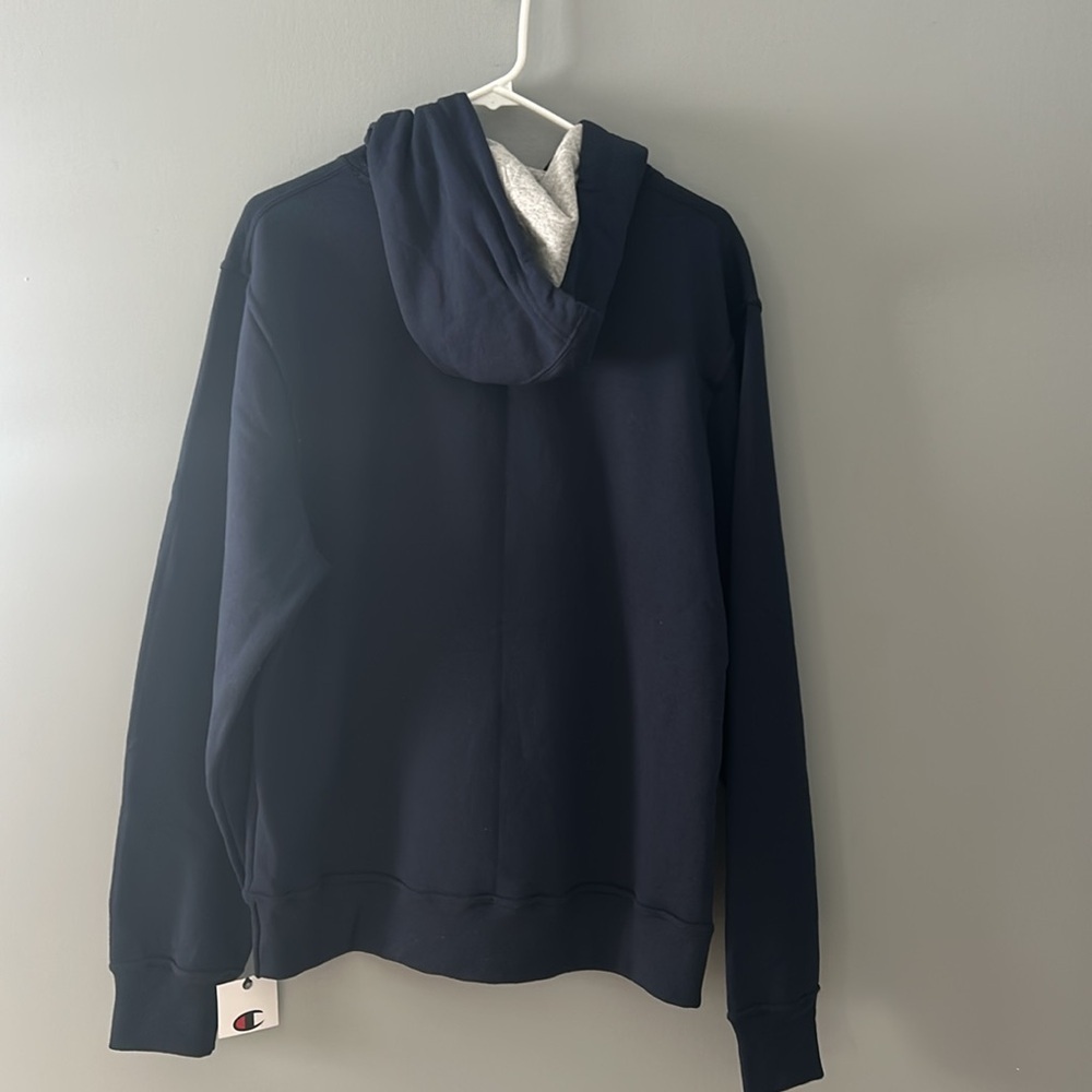 Champion Men’s Navy Medium Hoodie NWT - Picture 4 of 4